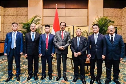 the embassy of the republic of indonesia in beijing organized a business roundtable between the president of the republic of indonesia and leaders of prominent chinese companies,and cngr chairman deng
